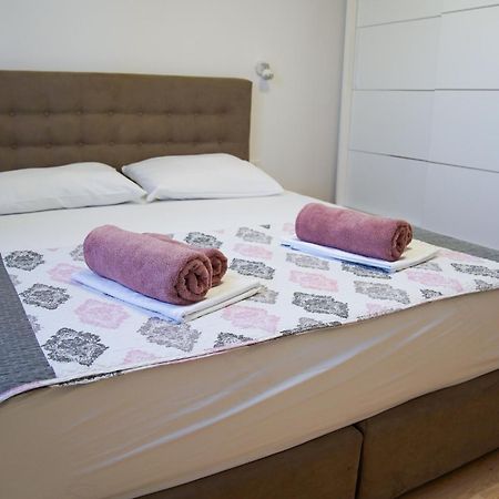 Apartman Lana Omišalj Exterior foto