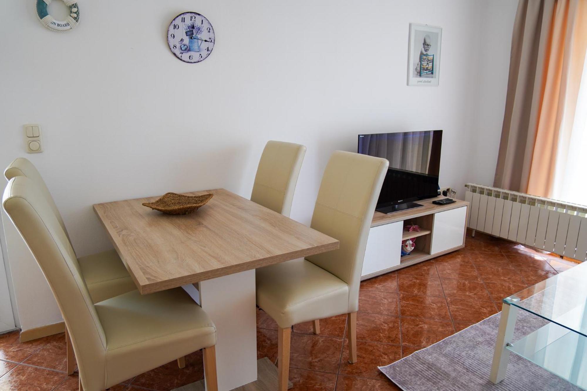 Apartman Lana Omišalj Exterior foto