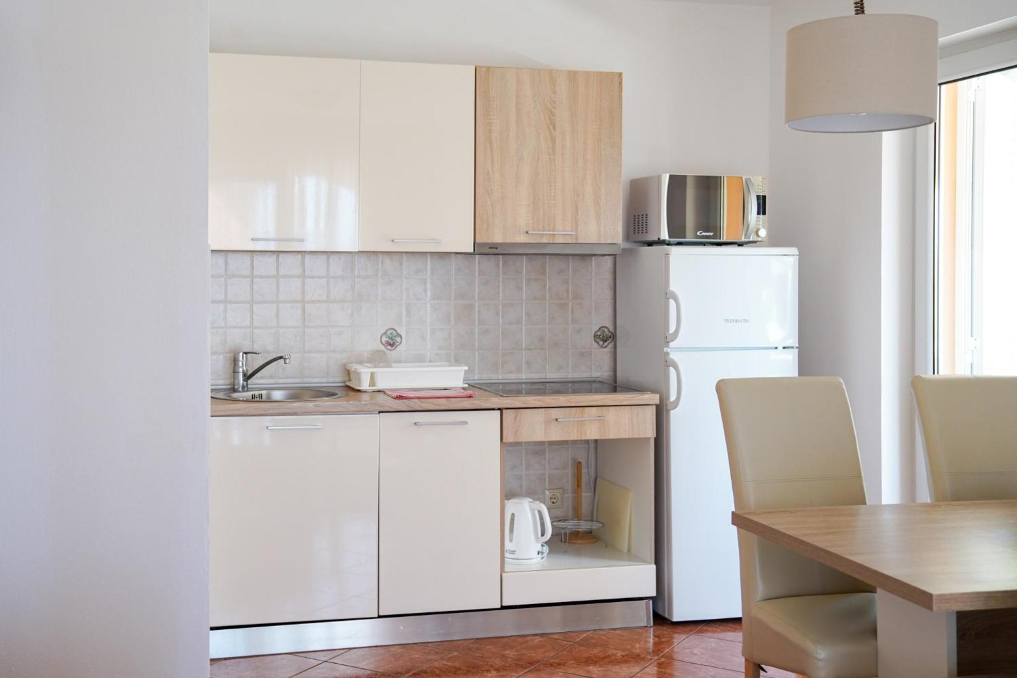 Apartman Lana Omišalj Exterior foto