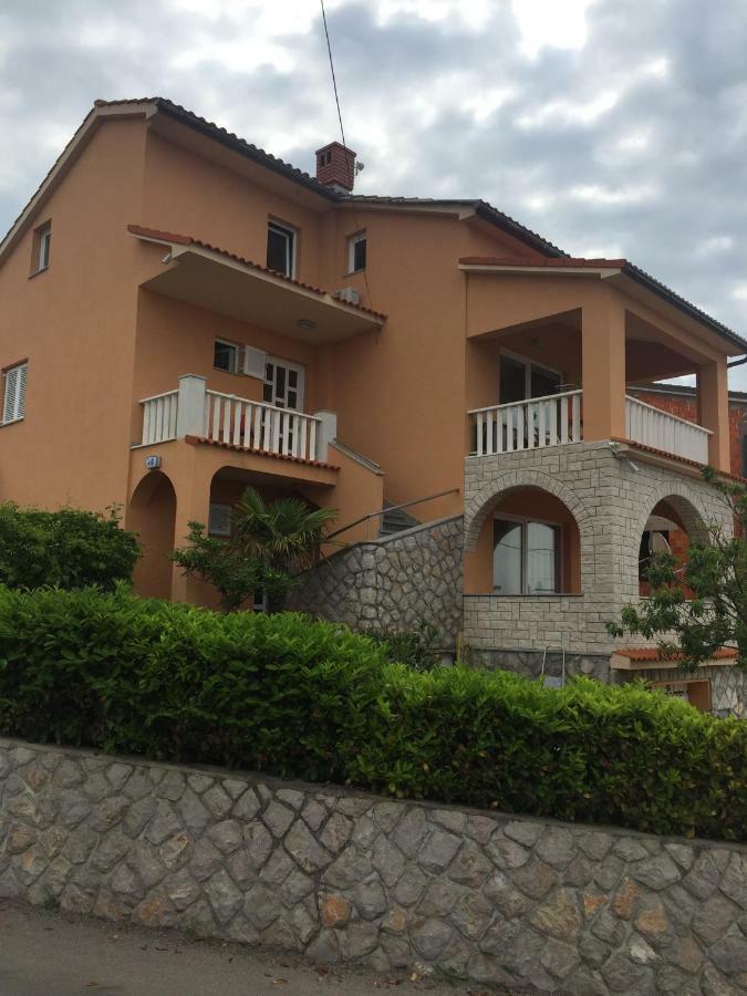 Apartman Lana Omišalj Exterior foto