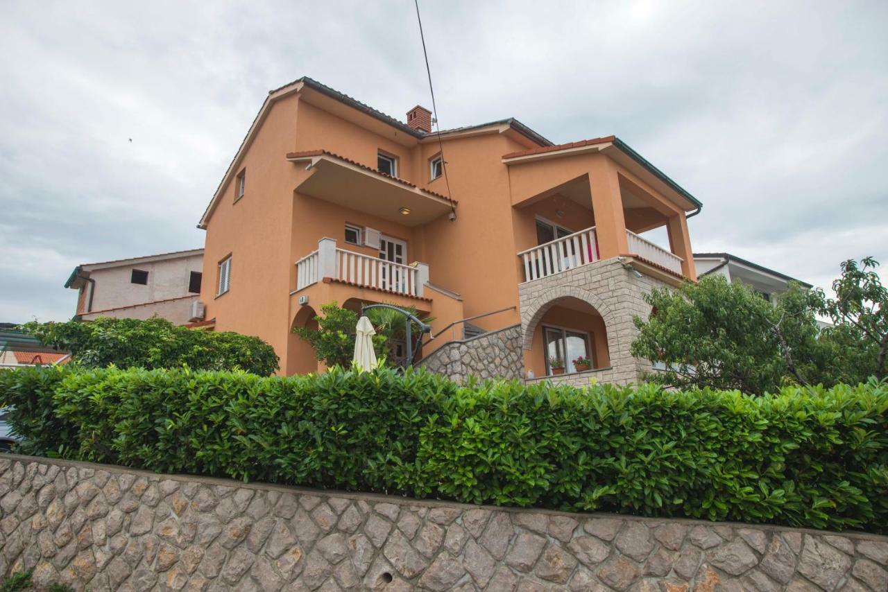 Apartman Lana Omišalj Exterior foto