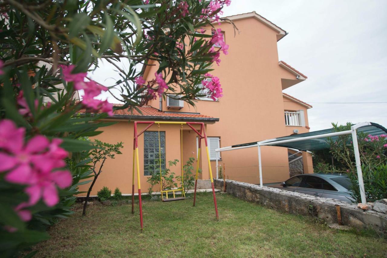Apartman Lana Omišalj Exterior foto