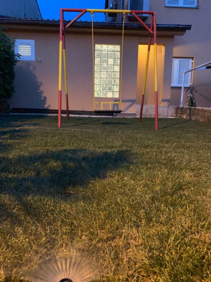 Apartman Lana Omišalj Exterior foto